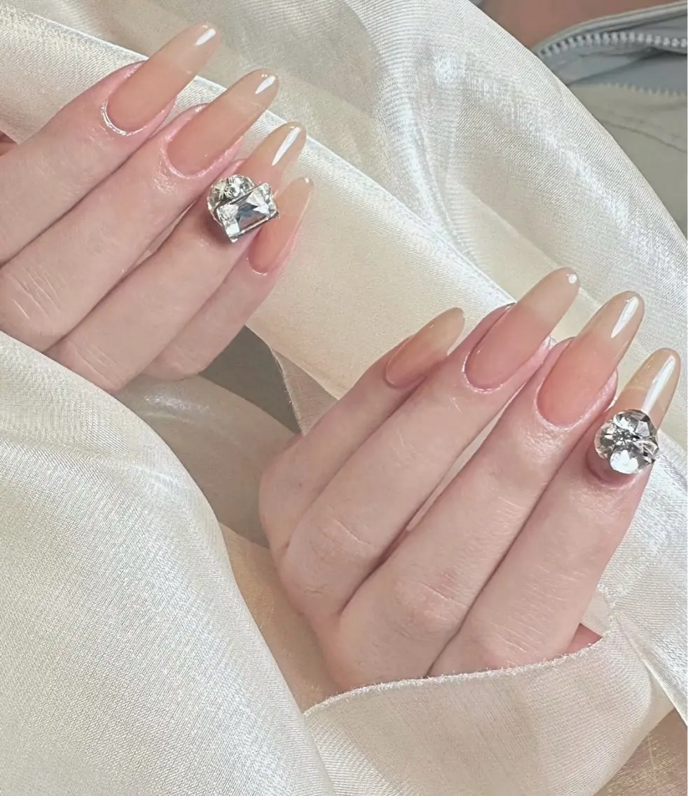 ネイル オーロラネイル 長さ出し フットネイル 韓国ネイル ラメ(グリッター) ハンドネイル 👍thumbs up nail👍のネイルデザイン