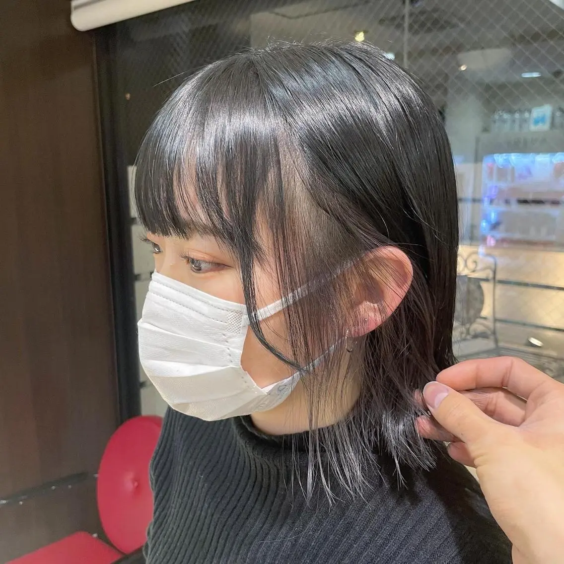 ショート カラー ヘアアレンジ ブリーチ シルバー 新宿/顔周りカット/ レイヤー/がっきーのヘアスタイル