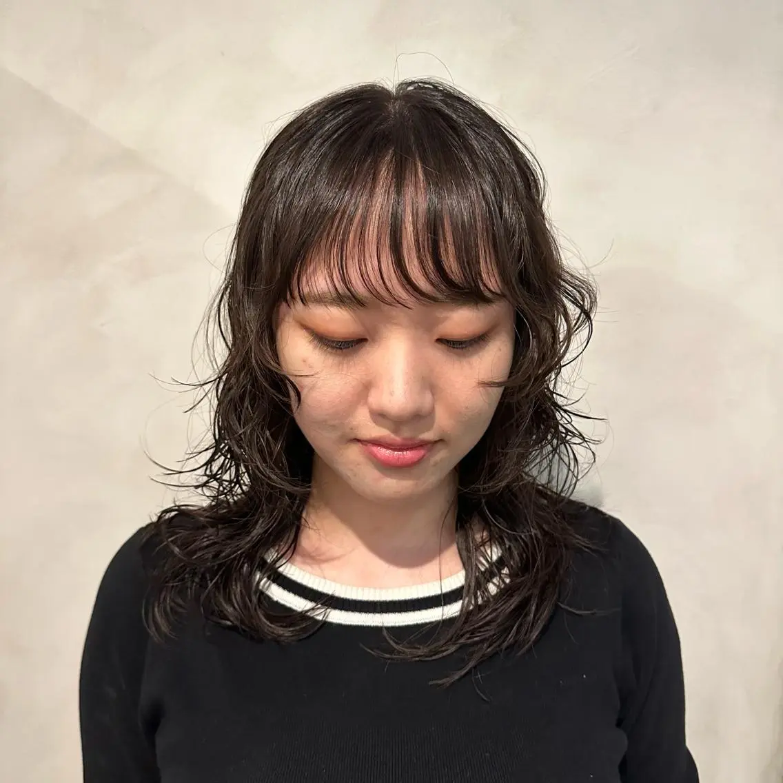 ミディアム パーマ ミディアムパーマ Yuki☺︎パーマ レイヤーカットのヘアスタイル