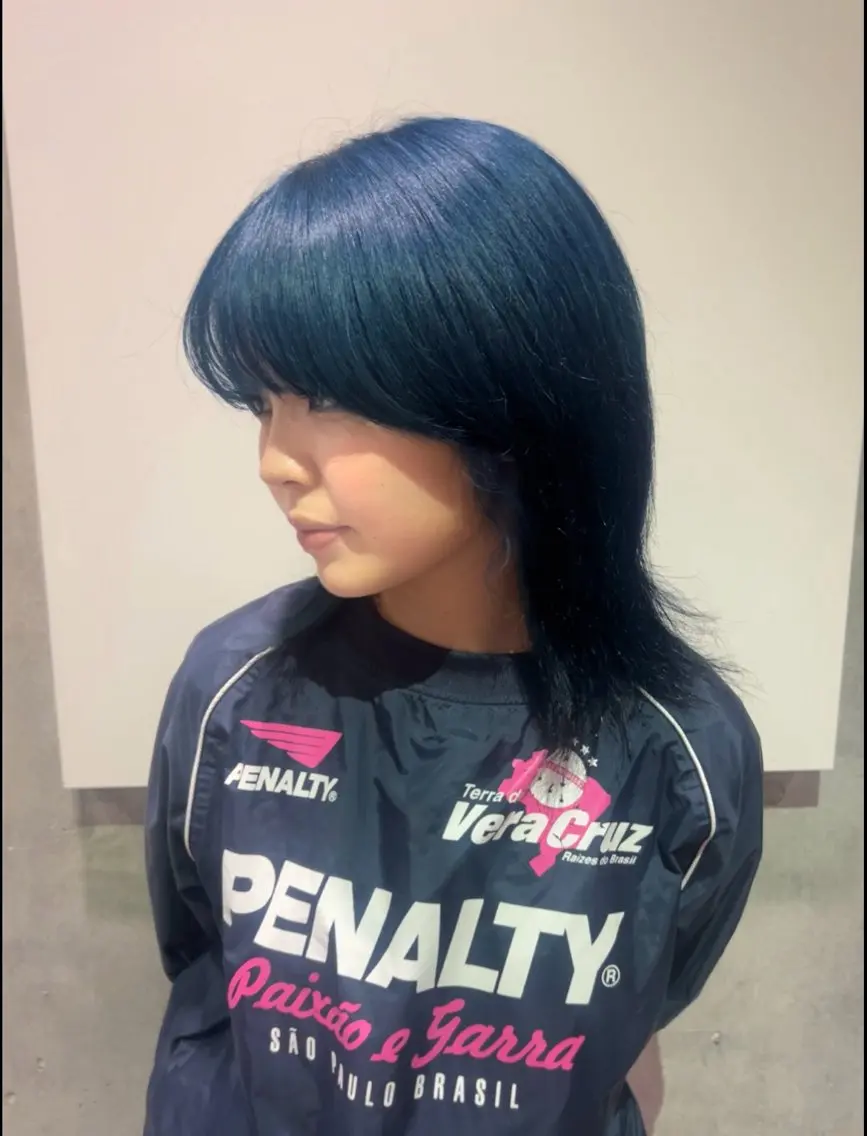 ミディアム カラー ヘアカラー 柴田 愛奈のヘアスタイル