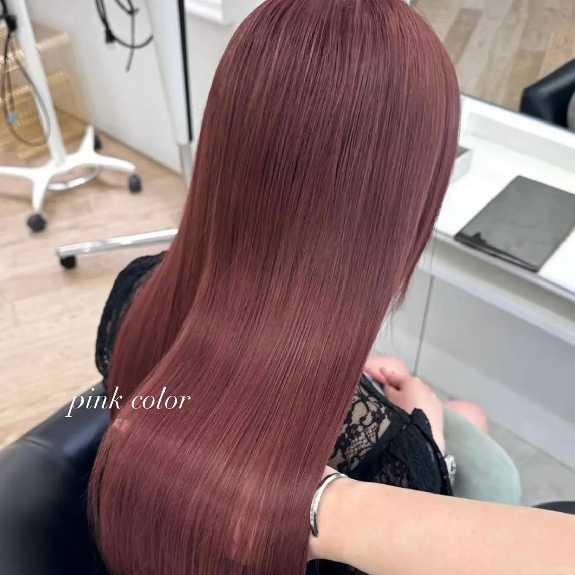 ロング カラー ヘアカラー トリートメント ParveMix🎀 稲垣 詞葉のヘアスタイル