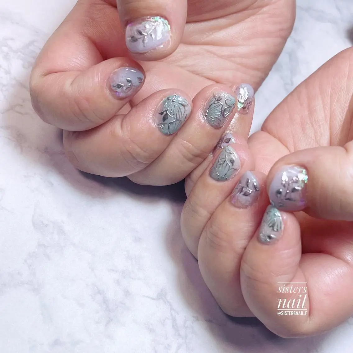 ネイル アートネイル フラワーネイル キラキラネイル ミラーネイル ニュアンスネイル sisters nail.fのネイルデザイン