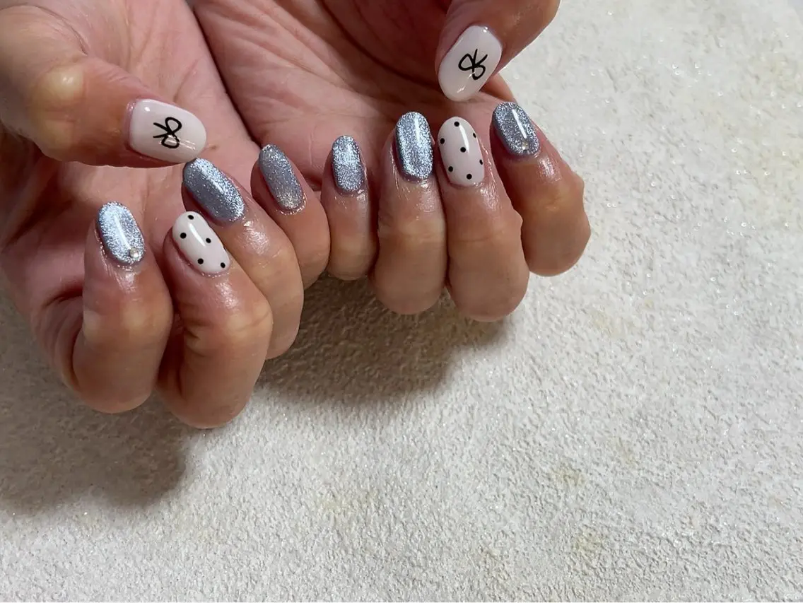 ネイル フットネイル ジェルネイル キラキラネイル メンズネイル パラジェル kiki nail たまプラーザのネイルデザイン