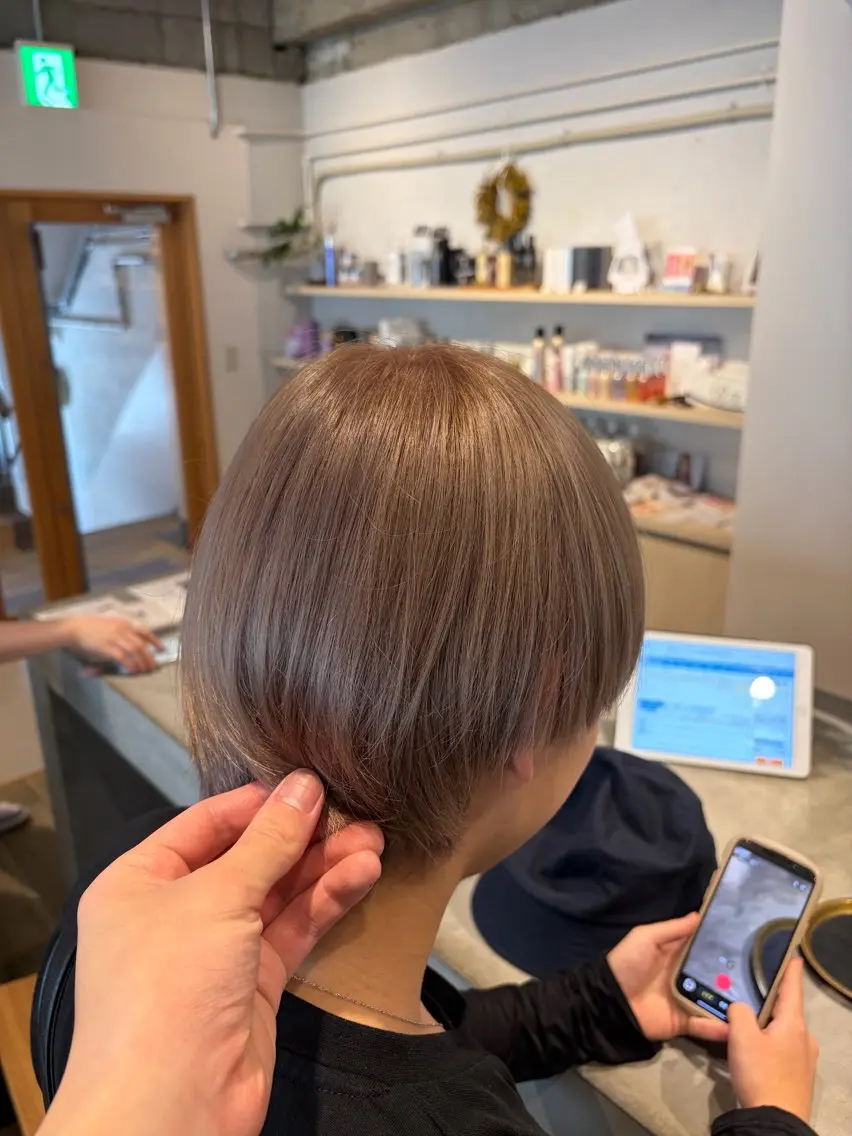 カラー メンズ ヘアカラー KEITA  ︎︎のヘアスタイル