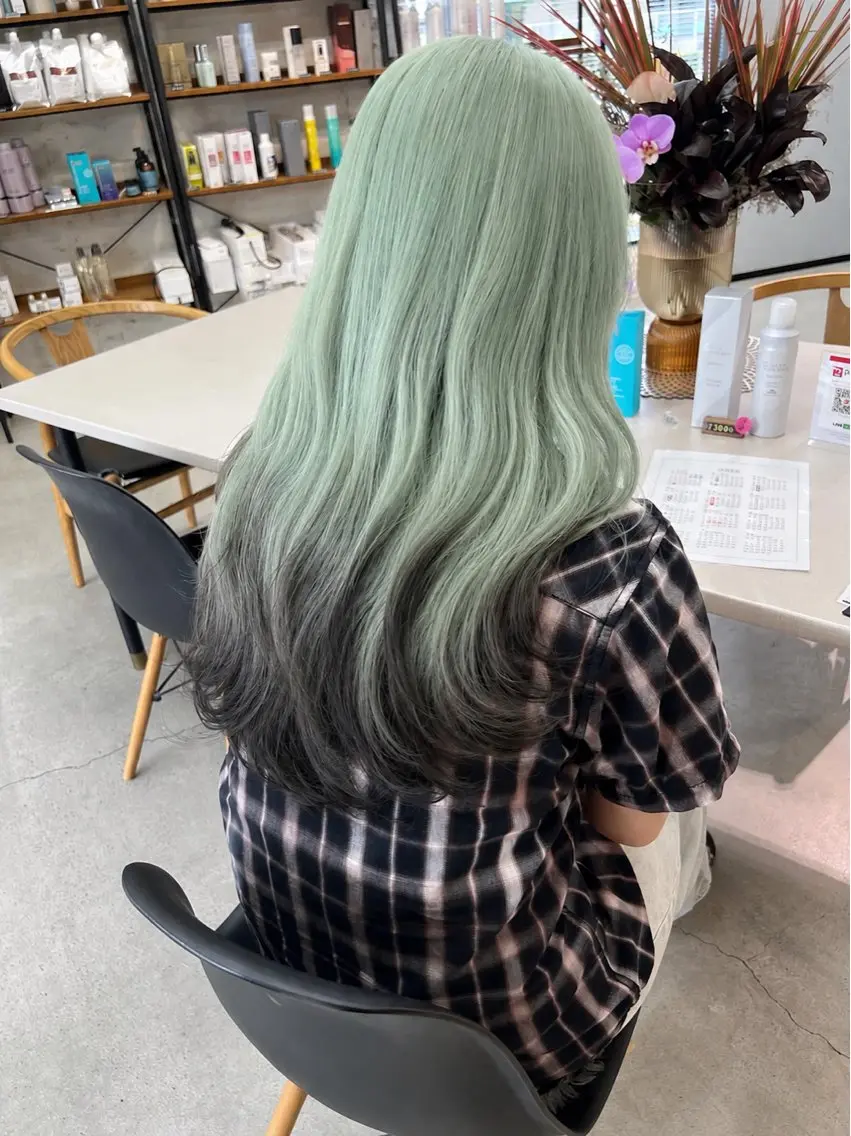 ロング カラー カット ヘアカラー トリートメント 池本 勇大のヘアスタイル
