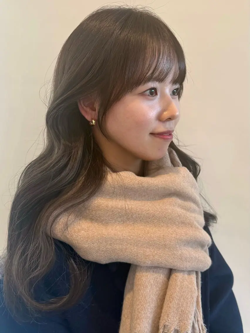 ロング 顔周りカット レイヤーカット ロング トリートメント Minami Yuiのヘアスタイル