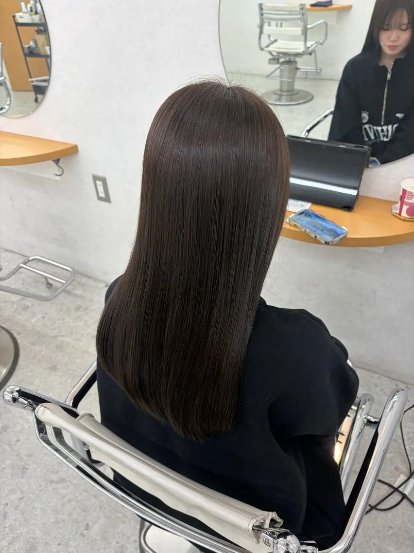 セミロング ヘアカラー リン🔔ボブ cut 柔らかベージュ🤎のヘアスタイル