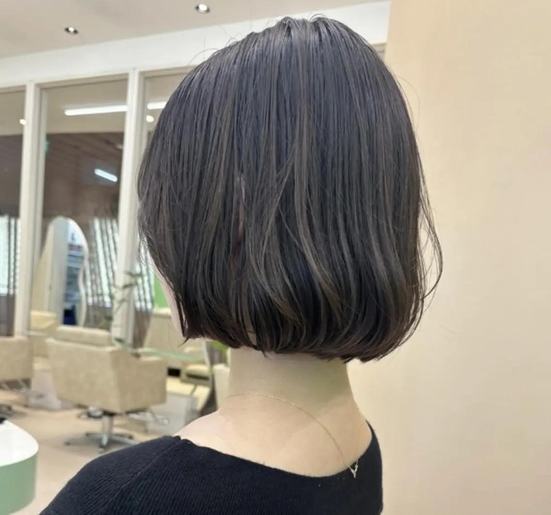 ミディアム ボブ 西宮北口/みなみのヘアスタイル