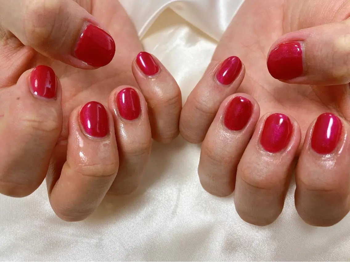 ネイル 赤色 ハンドネイル mogunail &blowのネイルデザイン