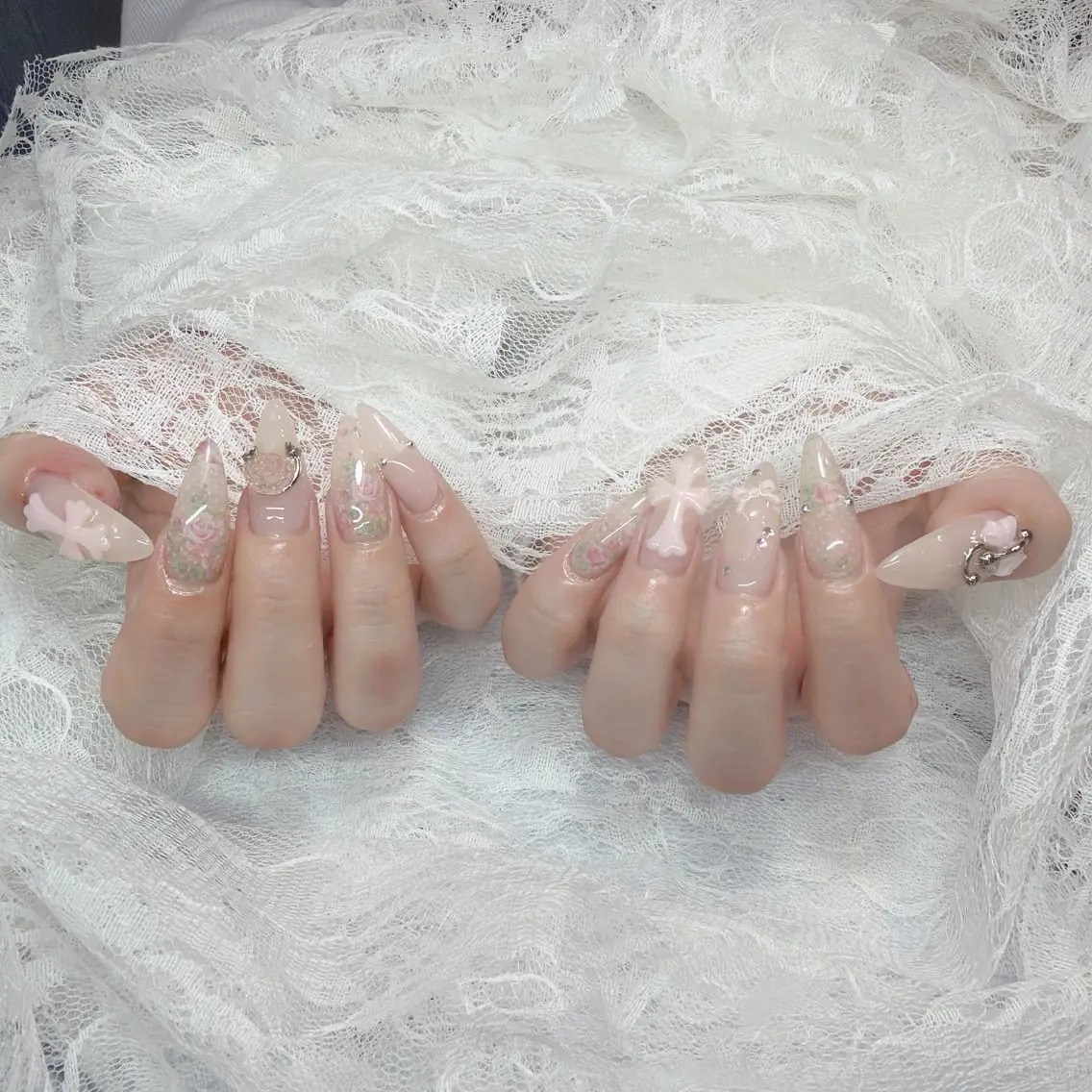 ネイル アートネイル ジェルネイル 韓国ネイル リボン ワンホンネイル ハンドネイル Lana Nailのネイルデザイン