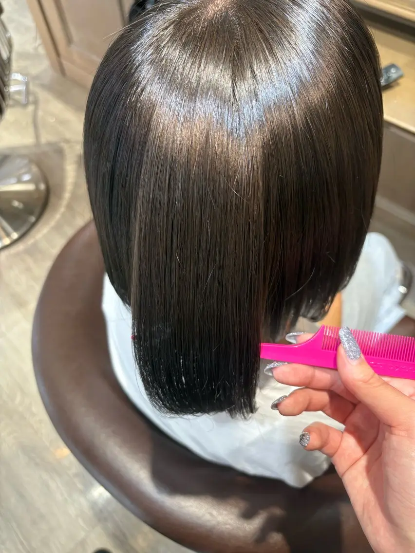 ミディアム 篠原 葉奈未のヘアスタイル