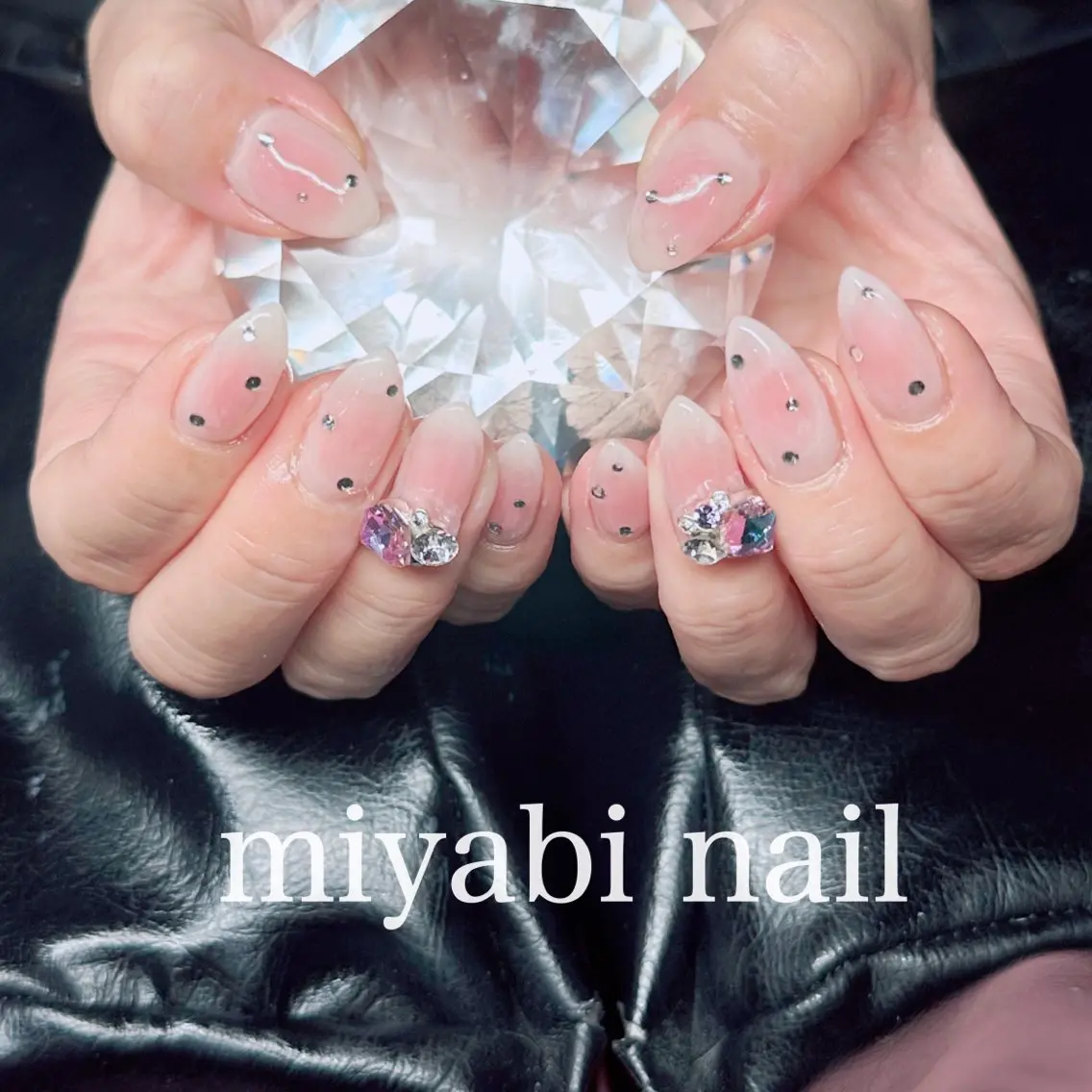 ネイル チークネイル ジェルネイル 持ち込み 夏ネイル ハンドネイル miyabi nail 桂川駅近くのネイルデザイン