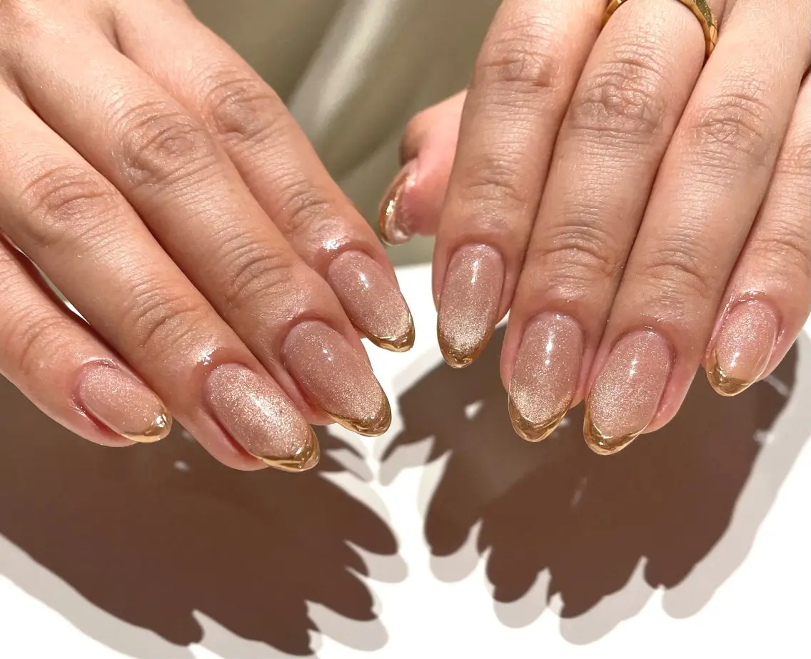 ネイル フレンチネイル ミラーネイル Nailsalon Puttiのネイルデザイン