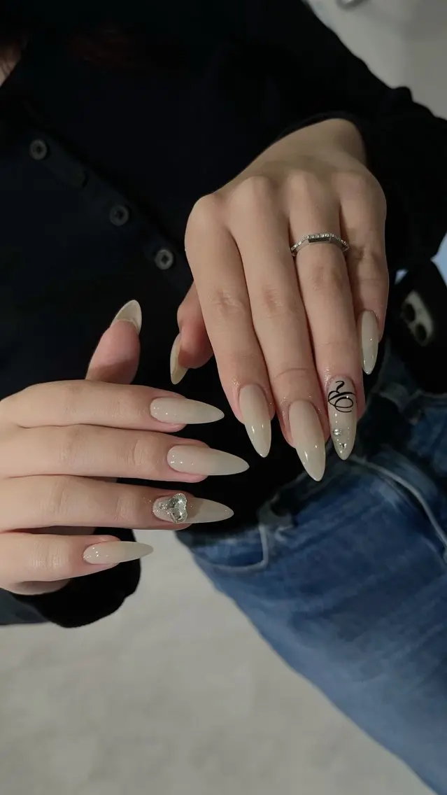 ネイル ハンドネイル SHE Nailのネイルデザイン