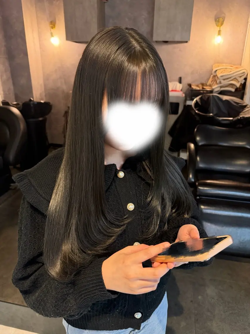《ご新規様限定》✨🎀透明感ツヤカラー&盛れる❣️顔周りカット🎀✨ 今だけ1stepの保湿ケアトリートメント付き❣️の写真