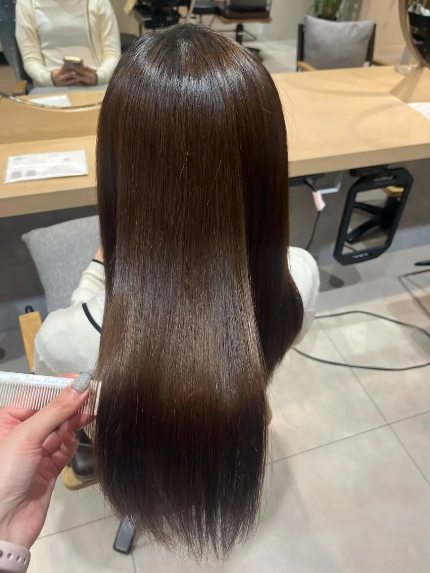 ロング 縮毛矯正 【lyann表参道】 大内優衣のヘアスタイル