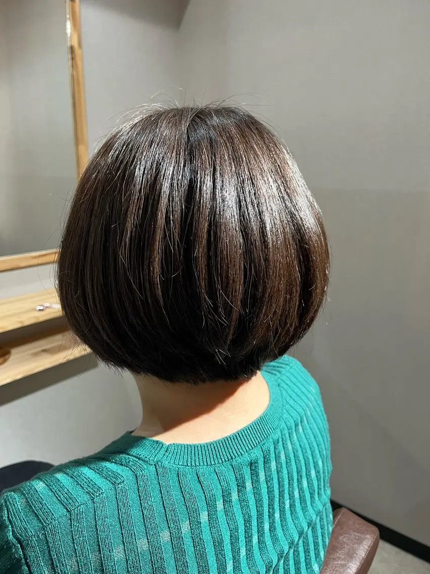 ショート ショートボブ アッシュ ボブ ショートヘア 一瀬 理絵のヘアスタイル