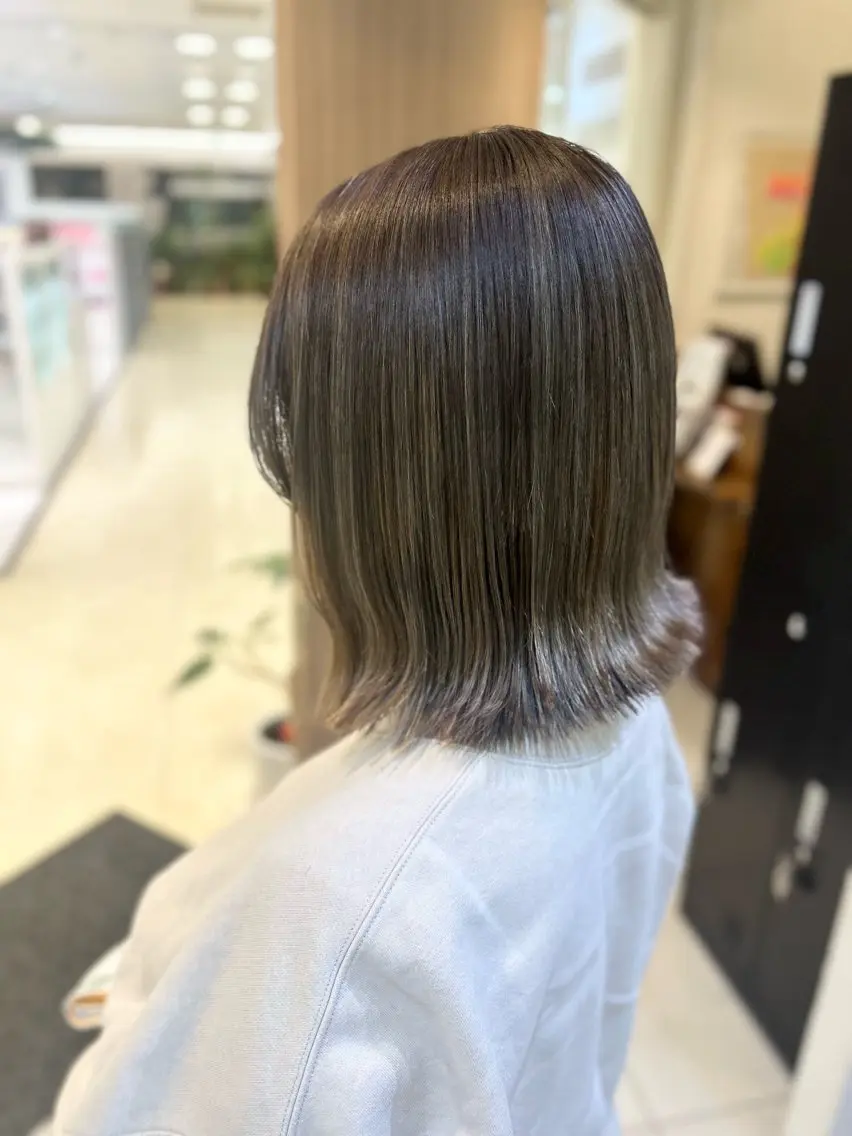 ショート カラー ヘアカラー トリートメント 縮毛矯正/髪質改善/ 艶髪ササキナツミのヘアスタイル