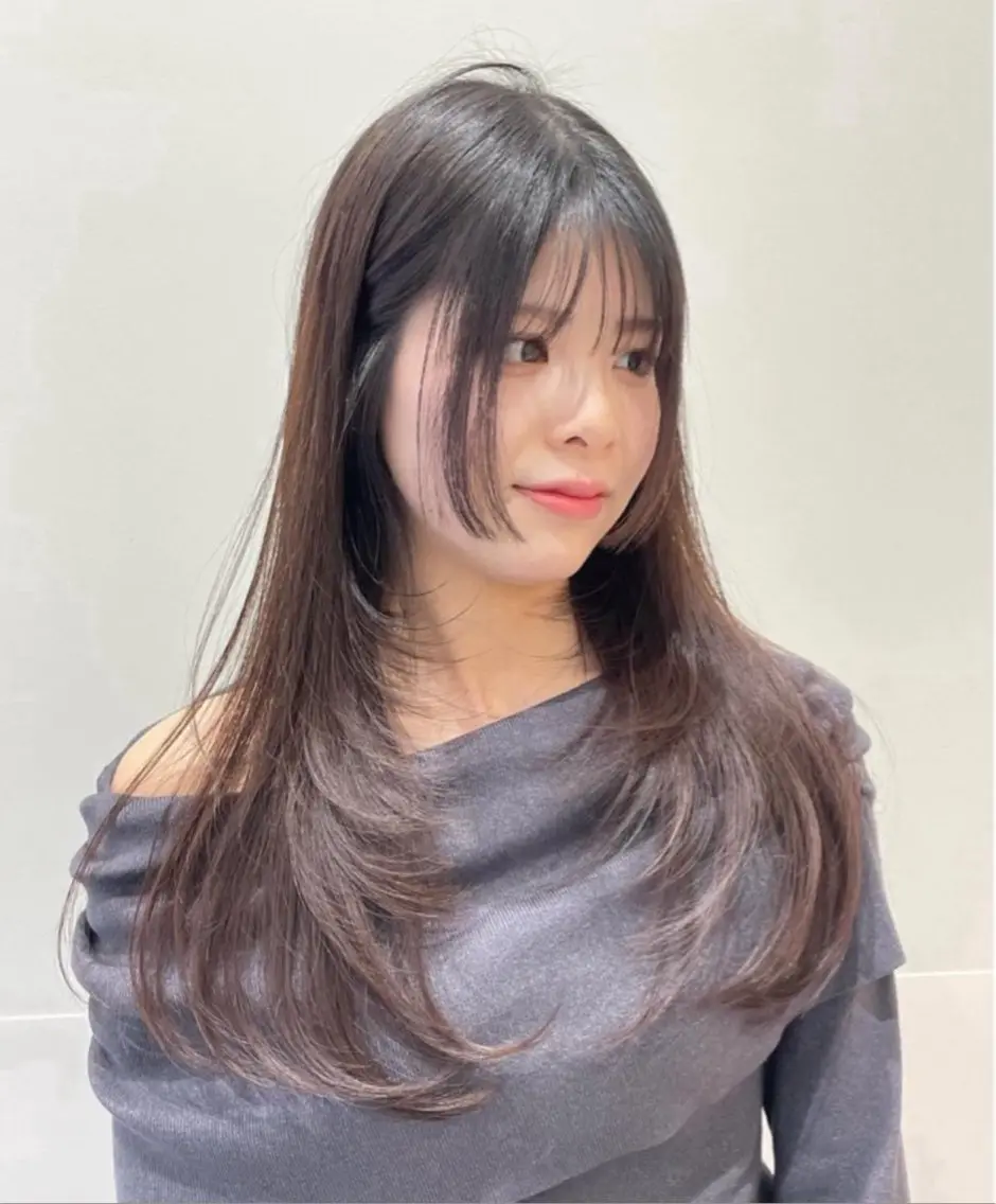 ロング ロングレイヤー ハッシュカット ハイレイヤー 韓国風ヘア レイヤーカット カット ヘアカラー トリートメント ❤︎︎韓国ヘア❤︎︎ 𝑺𝒉𝒊𝒉𝒐のヘアスタイル
