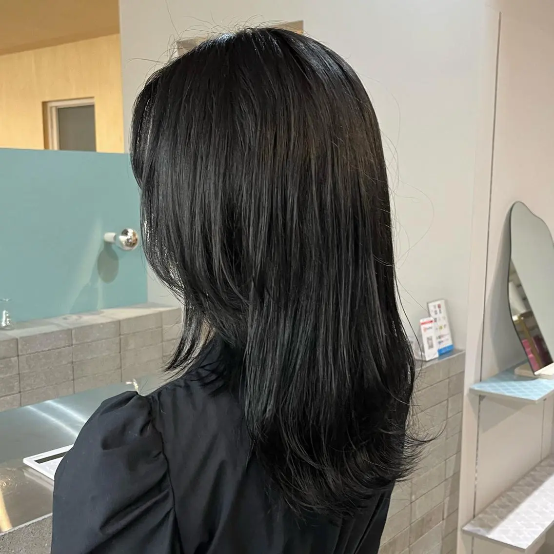カラー 黒髪 ブルーカラー ブルーブラック 髪質改善カラー cipre 唯舞のヘアスタイル