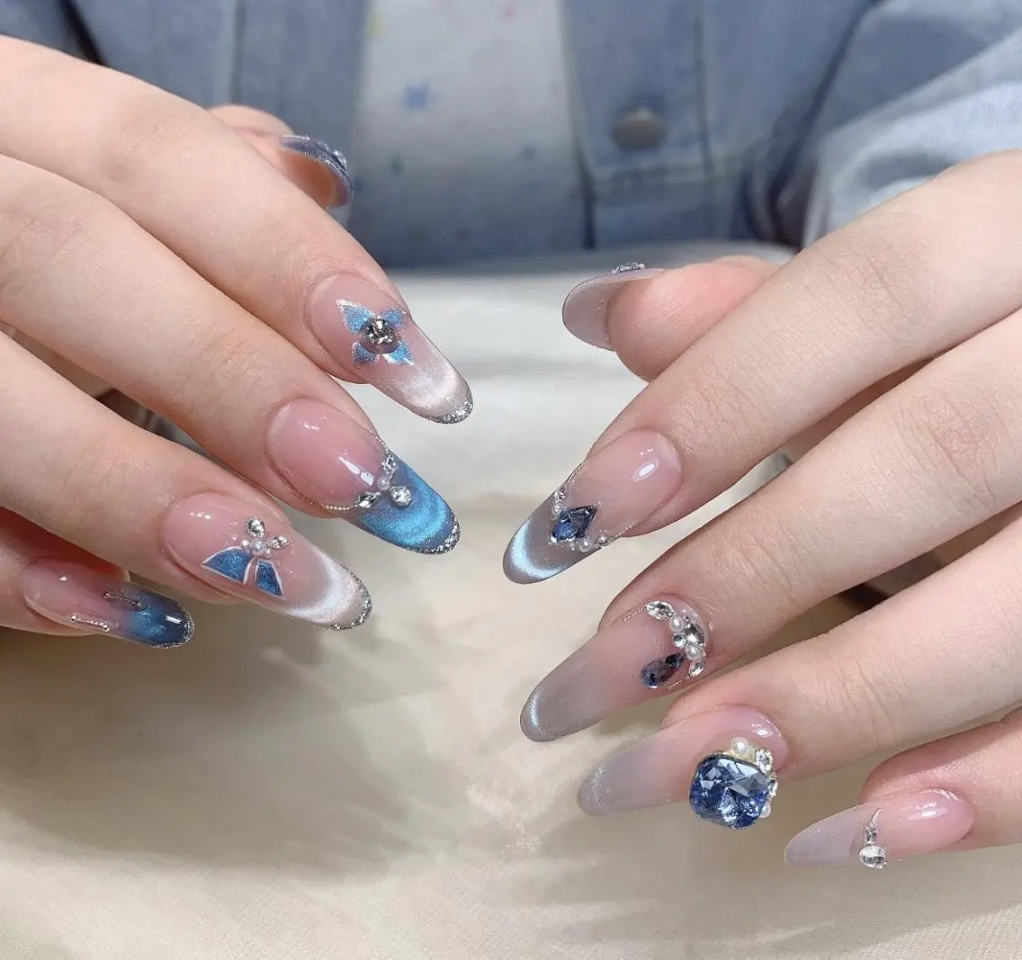 ネイル ハンドネイル 🎀 Ayaka_nailのネイルデザイン