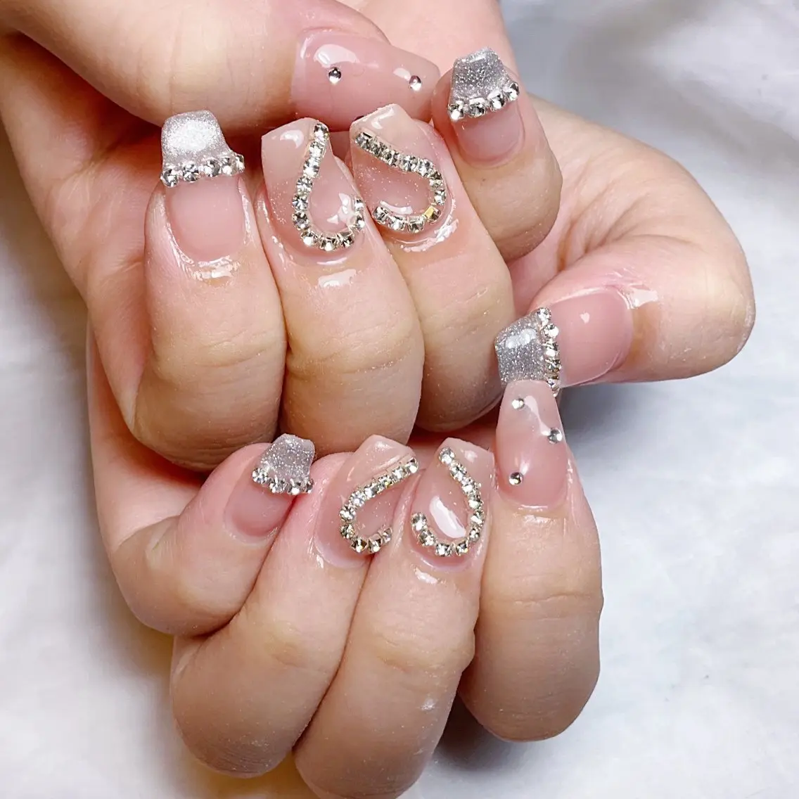 ネイル ハンドネイル 🍭Yun nail hyejin🌸のネイルデザイン