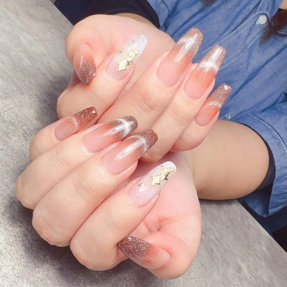 セミロング めぐみのネイルサロン スタッフ練習のネイルデザイン