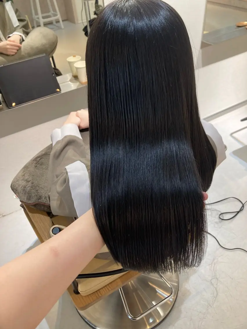 セミロング ヘアカラー トリートメント ✨色持ちの良い艶 カラー✨蟹江真世のヘアスタイル