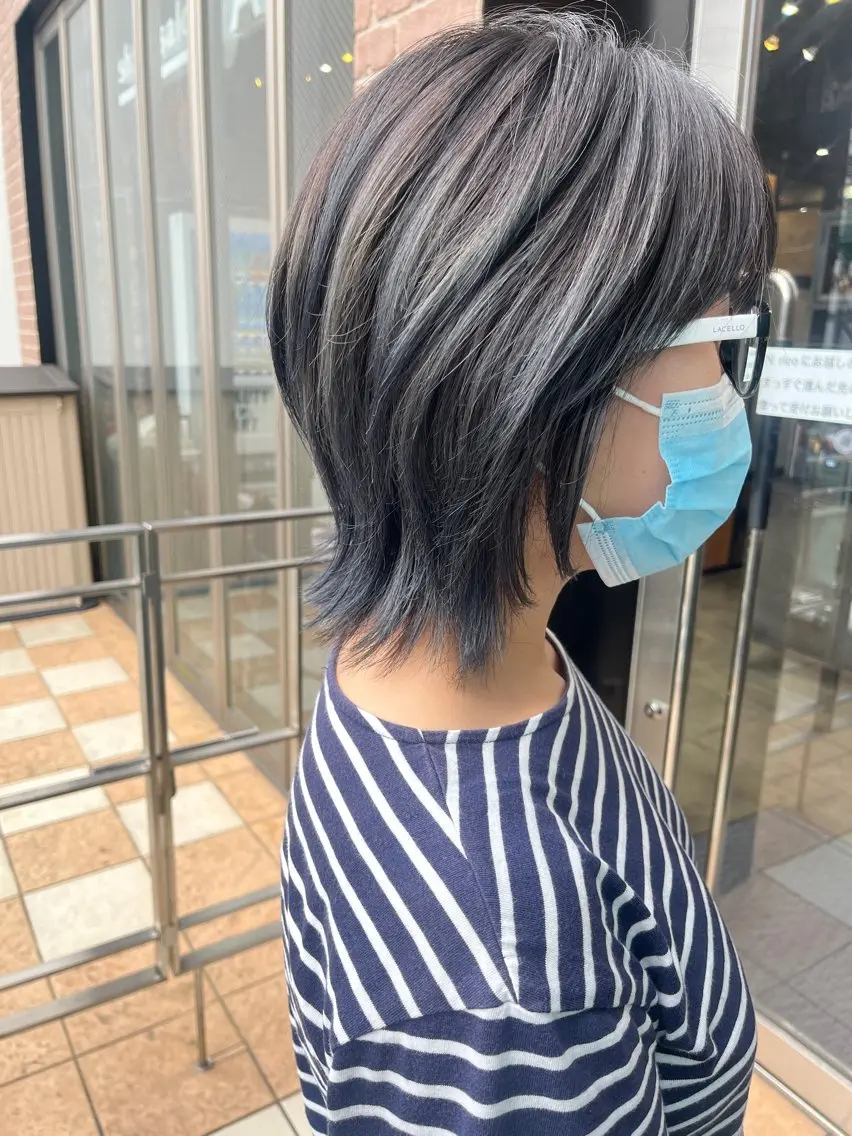 セミロング カラー パーマ ヘアアレンジ メンズ キッズ ネイル マツエク・マツパ アイブロウ メンズブリーチ メンズハイライト メンズインナーカラー メンズ韓国風 ブリーチ 久木原 ゆりのヘアスタイル