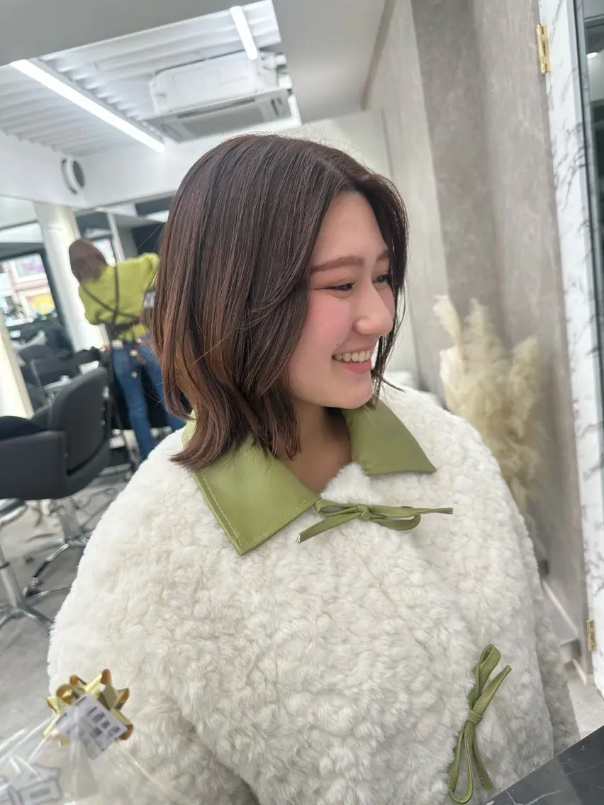 ミディアム カラー カット ヘアカラー 縮毛矯正/艶カラー /髪質改善/なんばのヘアスタイル