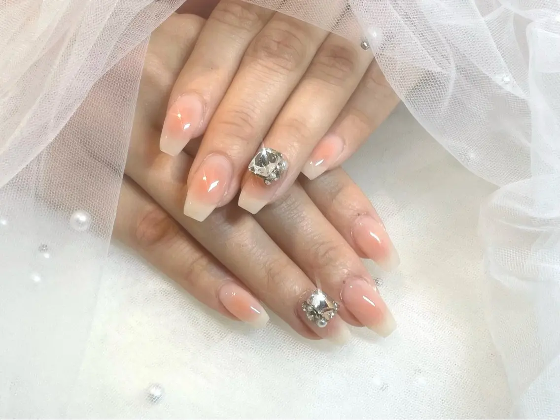 ネイル チークネイル ハンドネイル ANDY💫 KANONのネイルデザイン