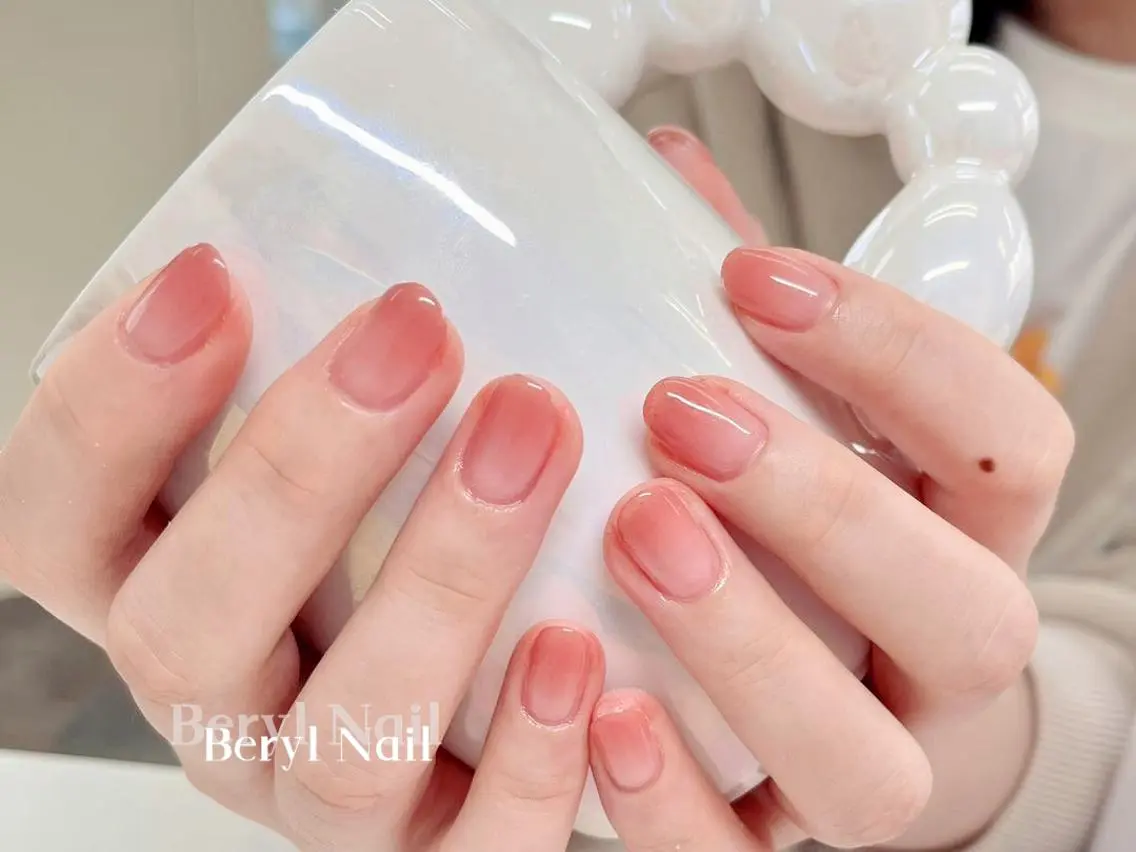 ショート Beryl Nail 新大久保のネイルデザイン