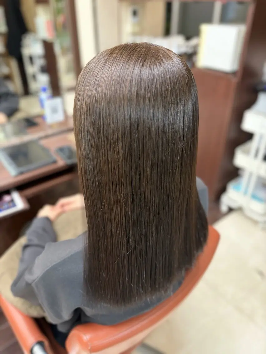 ミディアム カラー ベージュカラー オリーブベージュ 🌻トレンドカラー /艶カラー/あい🌻のヘアスタイル