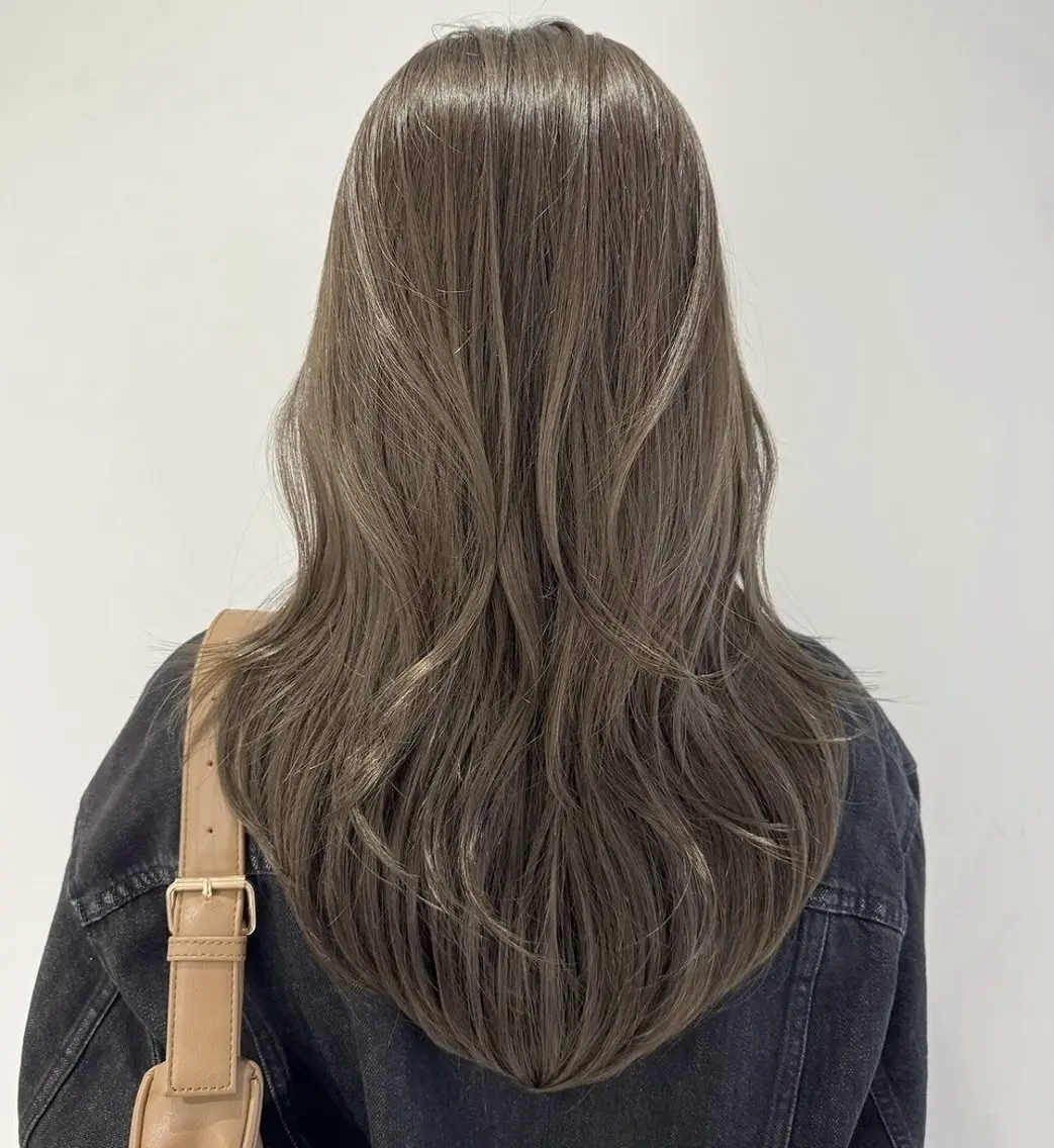 ロング カット ヘアカラー トリートメント 【韓国風、透明感】 韓国風⭐️新海龍哉のヘアスタイル