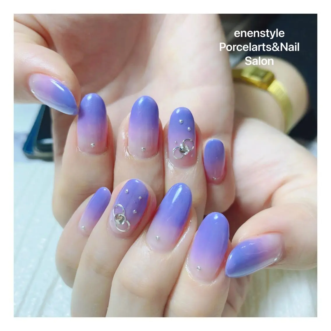 ミディアム ネイル ハンドネイル 🐾enen style 🐾のネイルデザイン