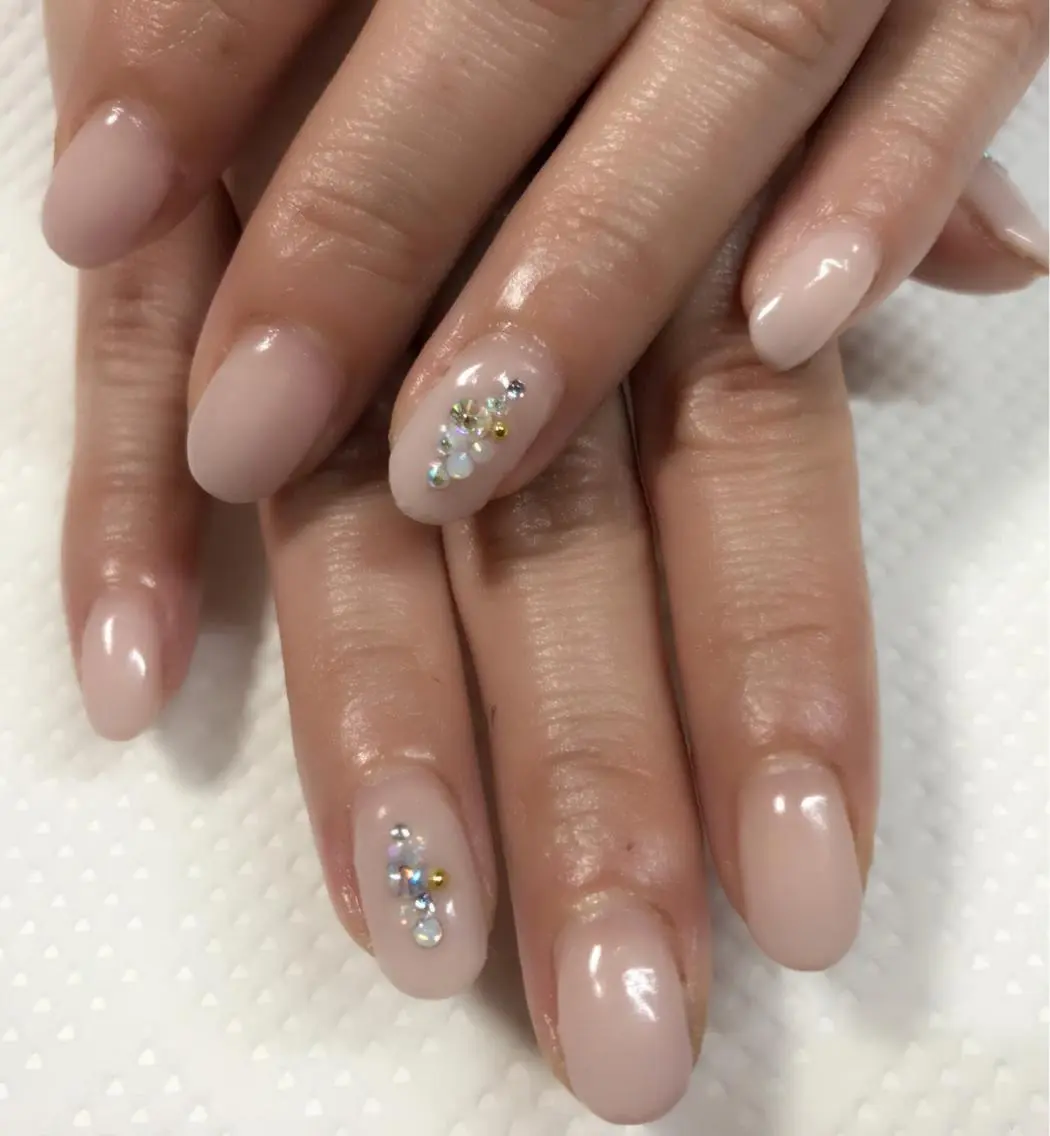 ネイル グラデーション ストーンネイル NailSalon LiAnのネイルデザイン