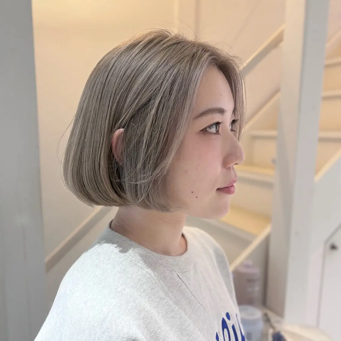 【ダメージ抑制】カット+ケアブリーチ(Wカラー)+3stepトリートメントの写真