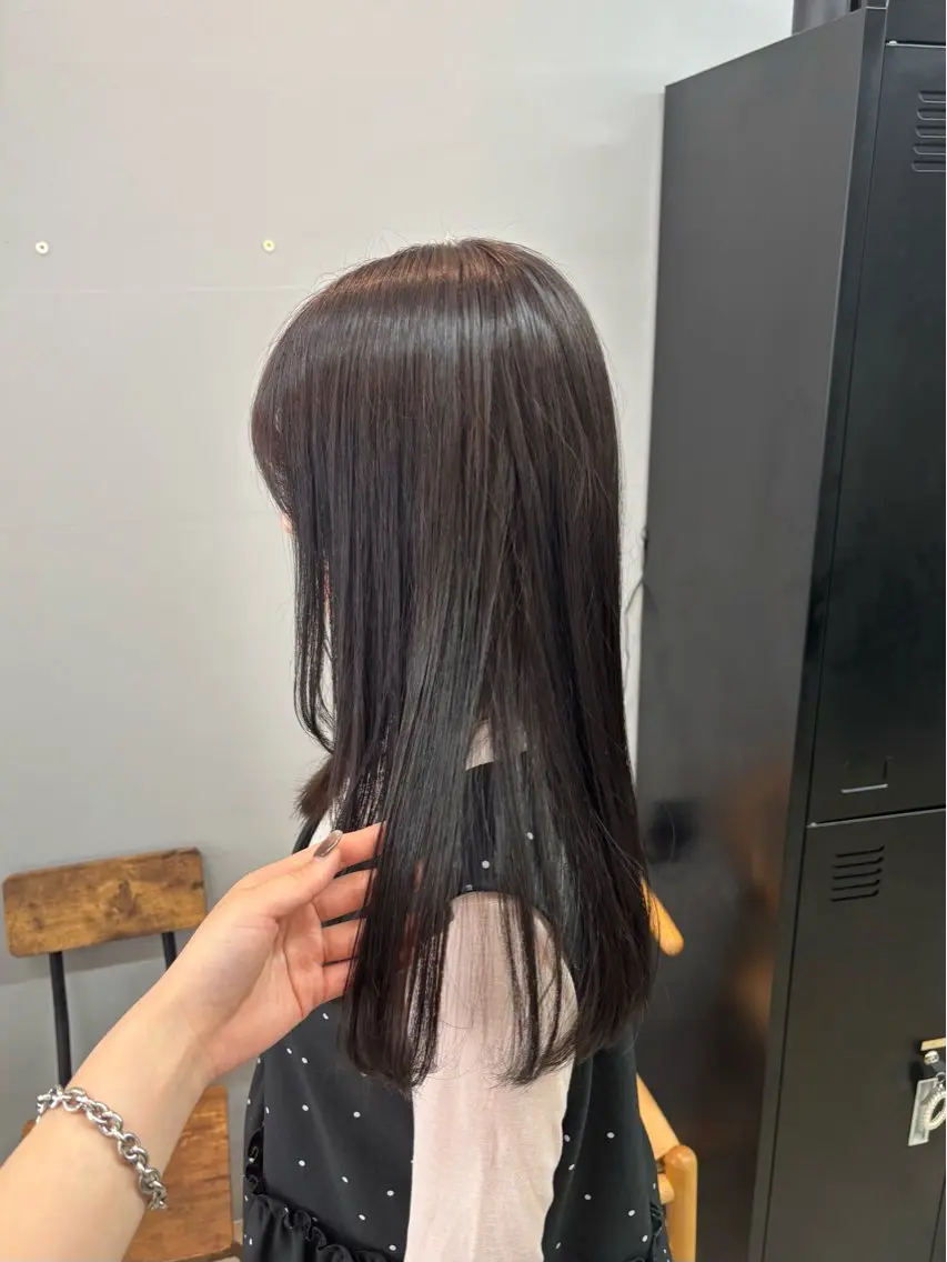ロング カラー カット ヘアカラー トリートメント 井手上 華のヘアスタイル