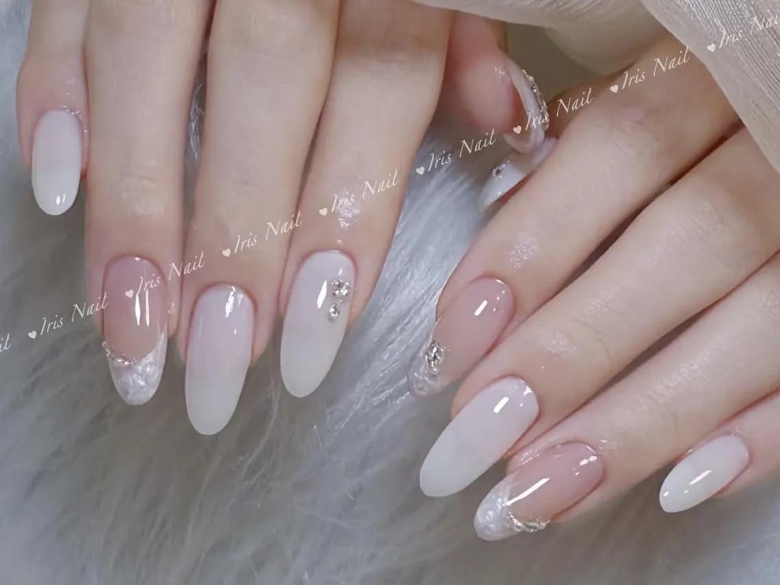ネイル ハンドネイル ハンドケア 🍒IRIS Nail🌸のネイルデザイン