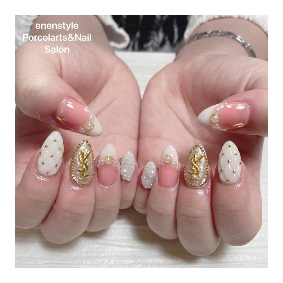 ミディアム ネイル ハンドネイル 🐾enen style 🐾のネイルデザイン