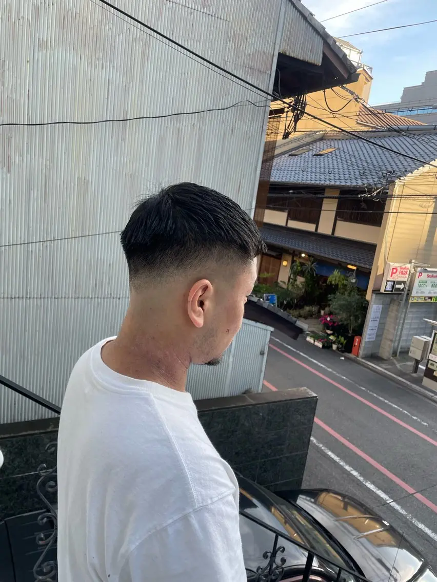 メンズ フェードカット スキンフェード 岡多 麗奈のヘアスタイル