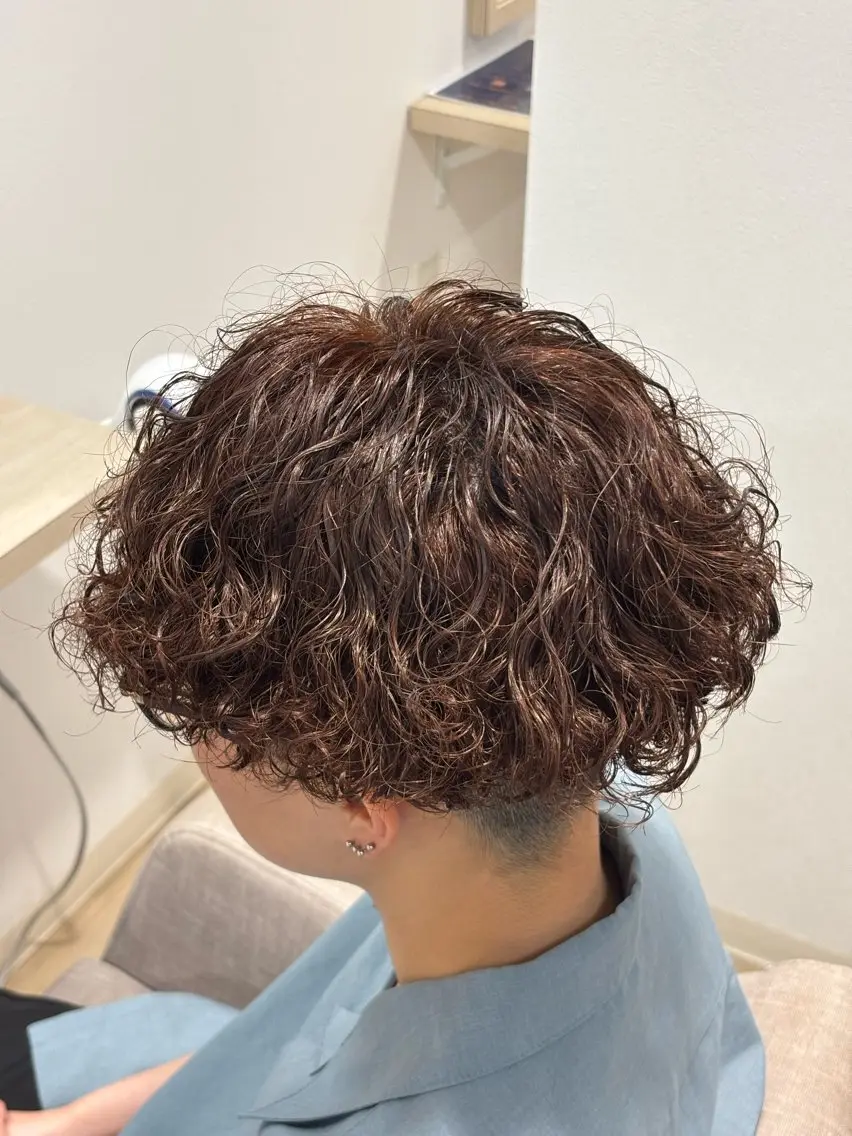 ショート カラー ブラウンカラー オレンジ オレンジブラウン 梶梅 衣倫のヘアスタイル