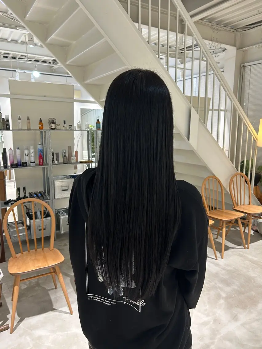 ロング ヘアカラー 篠原 若奈のヘアスタイル