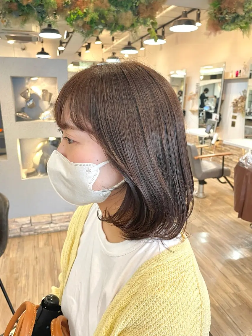 ミディアム カット ヘアカラー トリートメント VISAGE ba.sk 金子詩帆のヘアスタイル