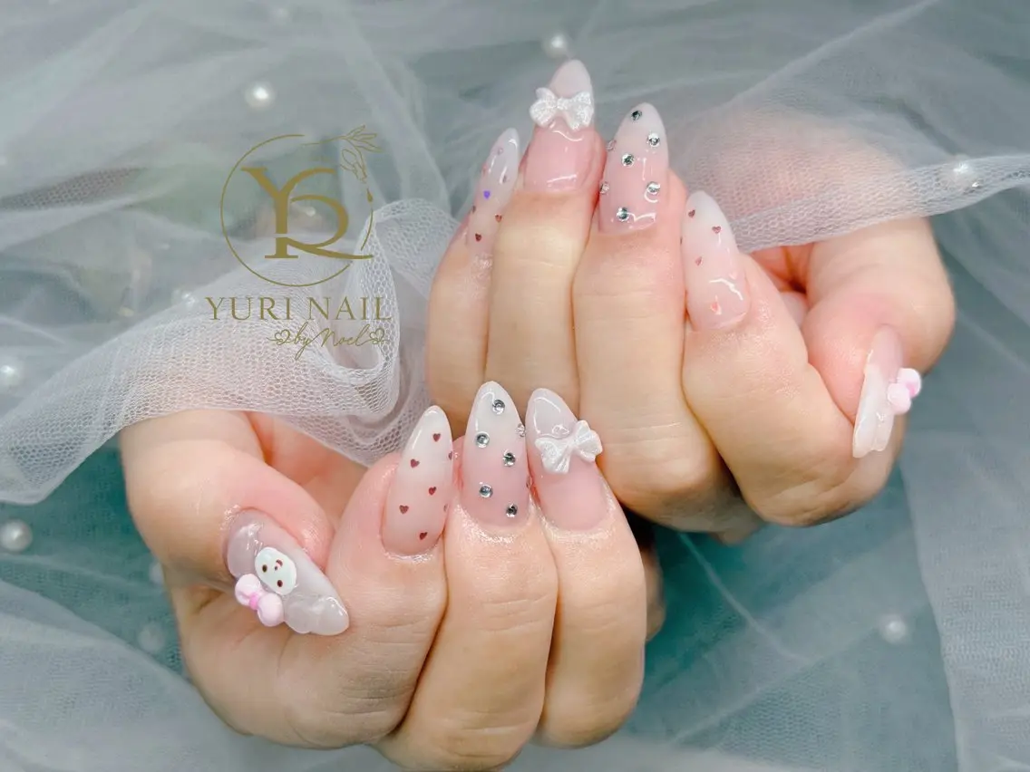 ネイル チークネイル フットネイル グラデーション 韓国ネイル 持ち込み ハンドネイル フットネイル ハンドケア YURI Nail NARITAのネイルデザイン