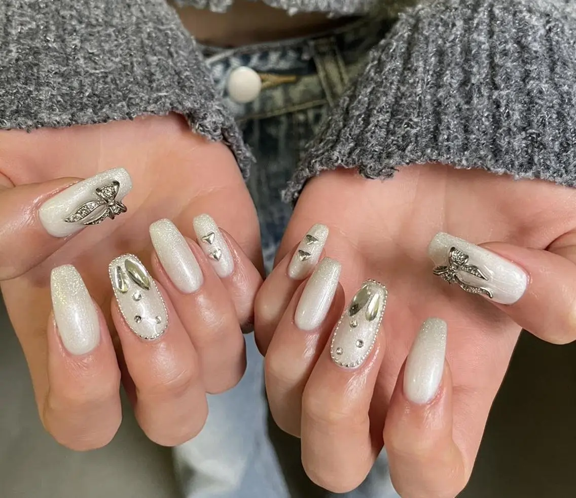 ネイル ハンドネイル ハンドケア 🍑 momo_nailのネイルデザイン