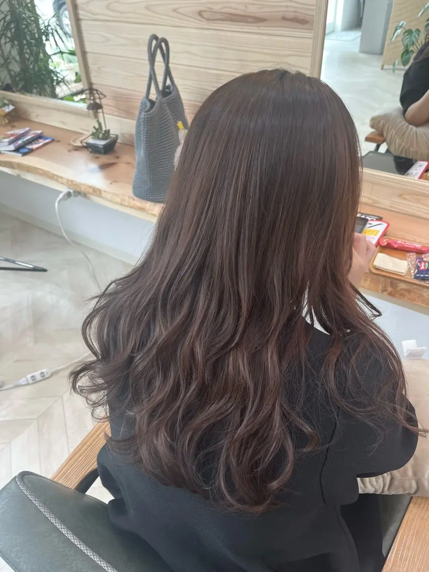 ロング カラー カット ヘアカラー 佐藤 美聡のヘアスタイル