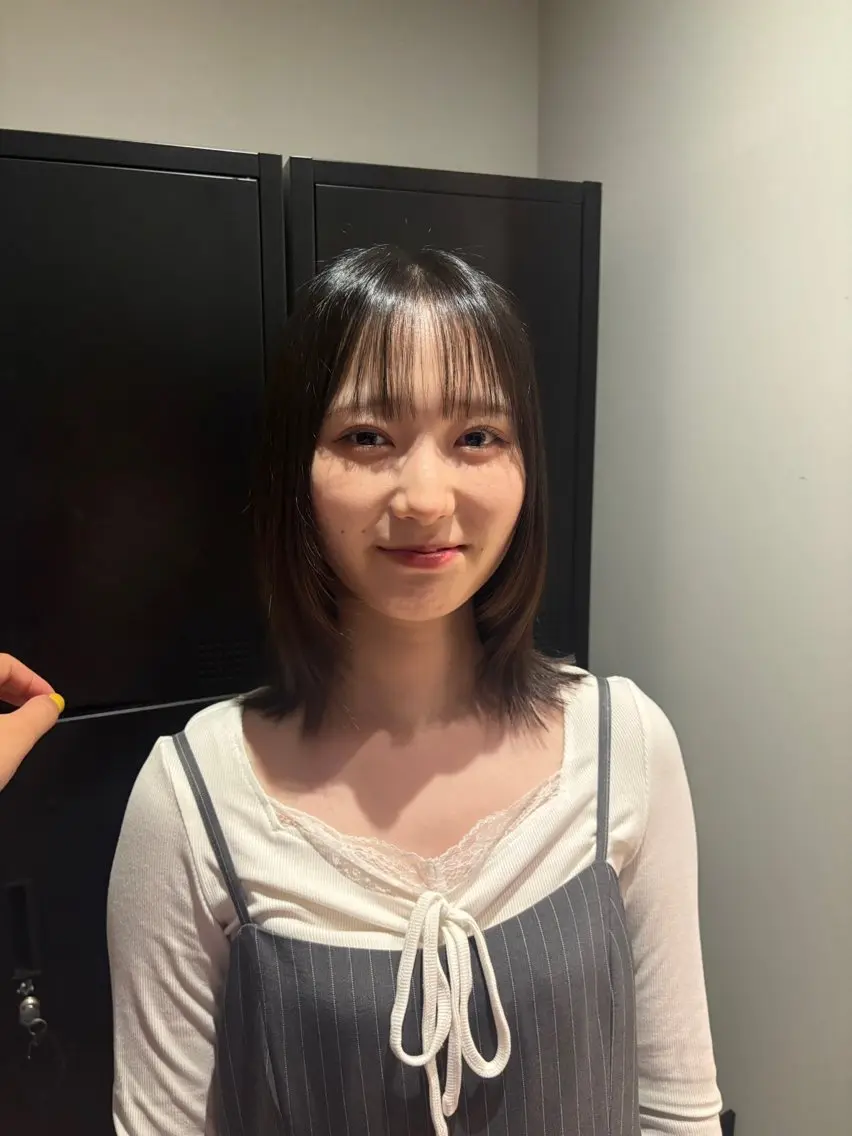 ミディアム ボブ 顔まわりレイヤー レイヤーカット カット 縮毛矯正 BUSH なかじませりなのヘアスタイル