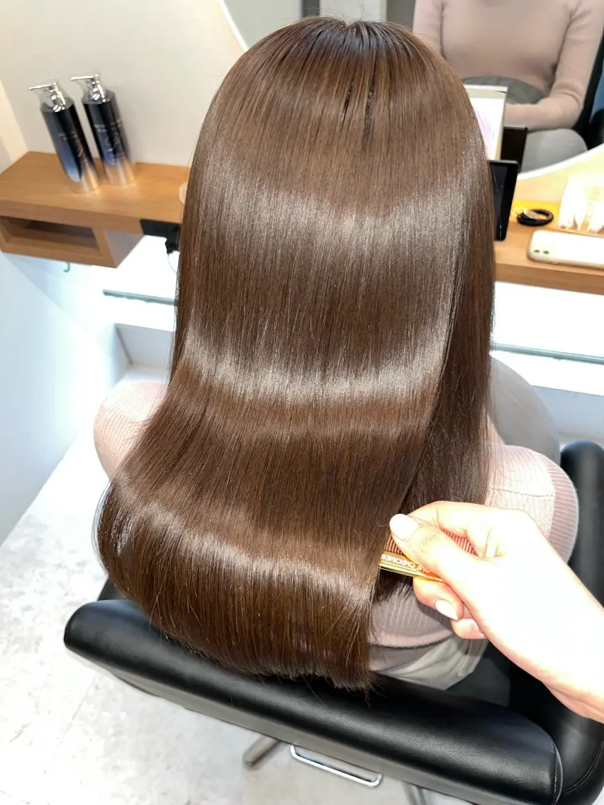 セミロング カット ヘアカラー トリートメント ヘッドスパ 髪質改善 永田零亜のヘアスタイル
