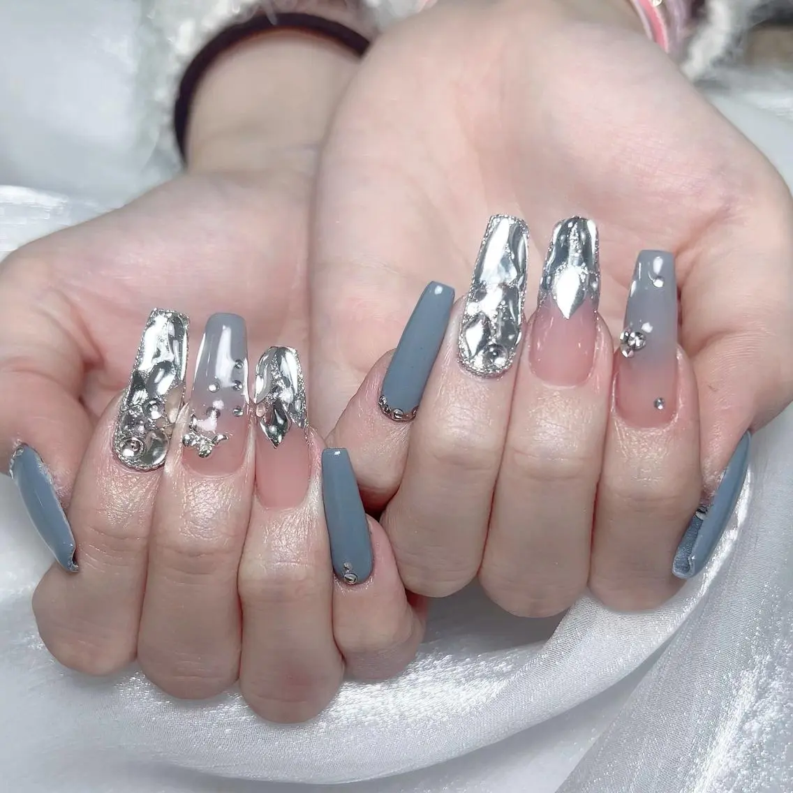 ネイル ハンドネイル NAILサロン 木にいるのネイルデザイン